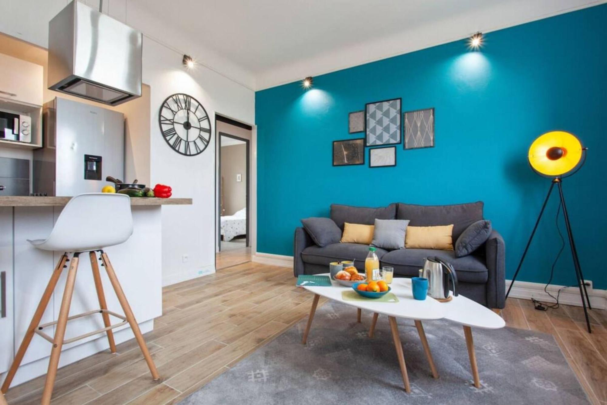 Atlas - Ovalia Nîmes Extérieur photo